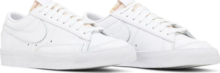 Nike Blazer Low - Triple White