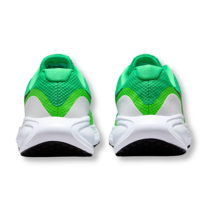 Nike Revolution 8 Green Shock Men's Running Sneakers Heel Details
