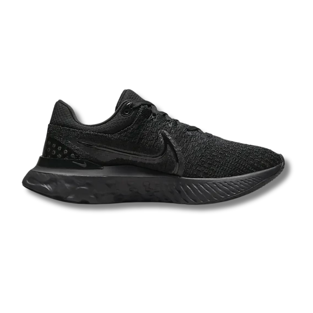 Flyknit 3 2025 triple black