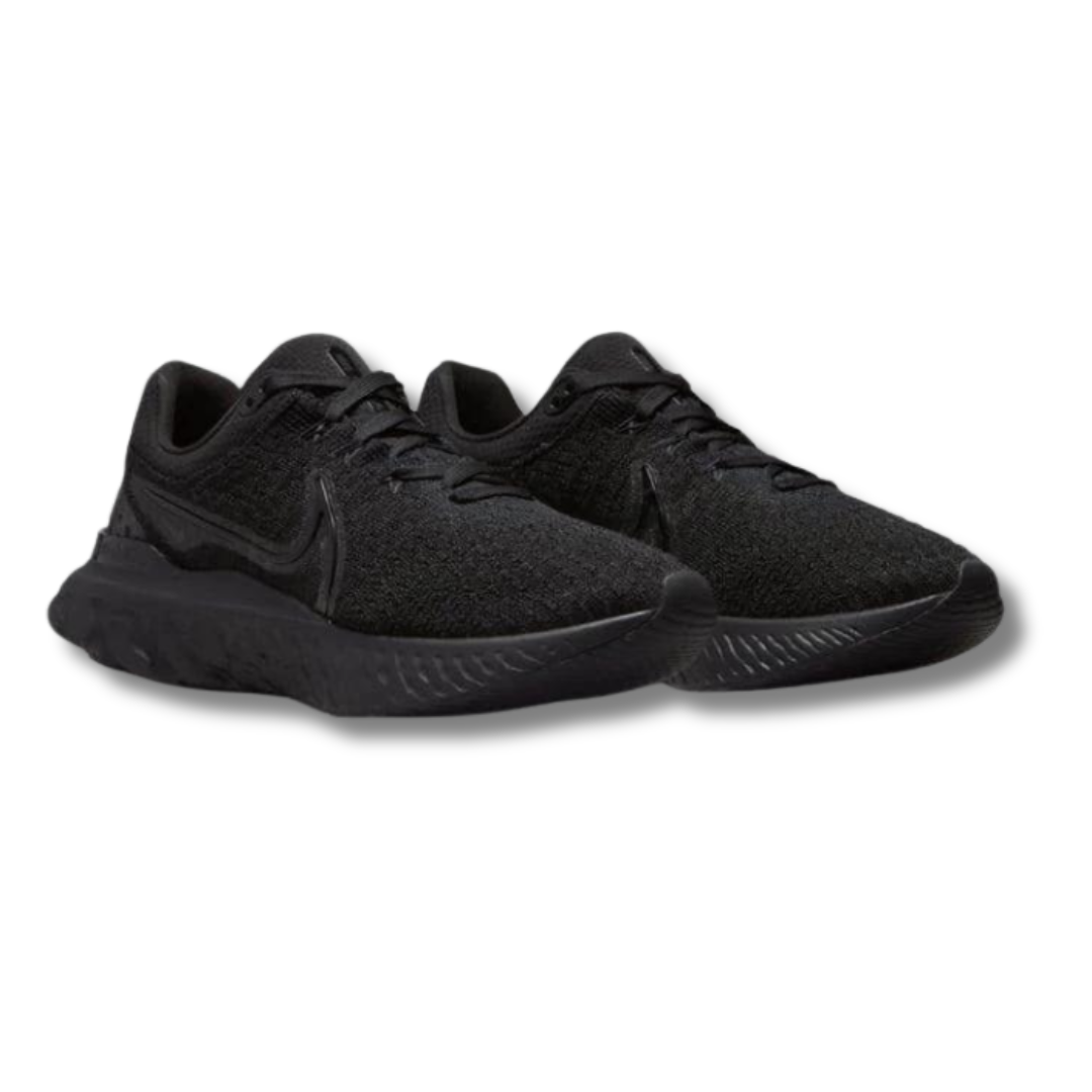 Nike triple black womens on sale