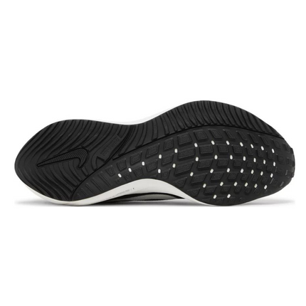 Nike Air Zoom Vomero 16 - Black White (Men's)