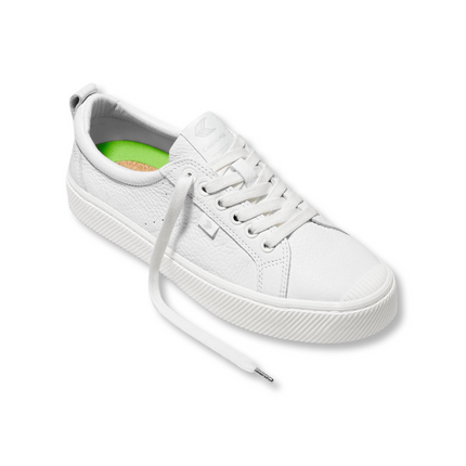 Cariuma Oca Low Premium Leather - White